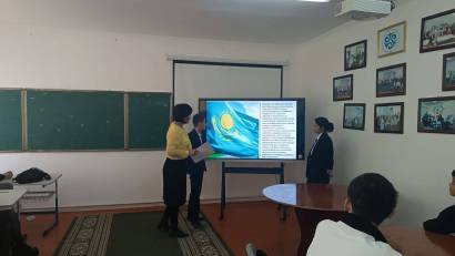 &quot;Біртұтас тәрбие&quot; бағдарламасының жоспарына сәйкес 1-11 сыныптар арасында &quot;Республикам-мақтанышым!&quot; тақырыбында сонымен қатар &quot;Отаным-алтын бесігім!&quot;дәйек сөзін басшылыққа ала отырып сынып сағаты  өткізілді