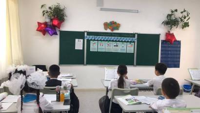 «Еңбек  түбі –береке»  тақырыбында  сынып  сағаттары өткізілді.