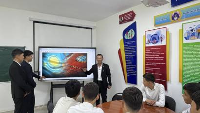 ЖАҢА КОНСТИТУЦИЯ: ЕЛ ТАРИХЫНДАҒЫ ЖАҢА БЕТ